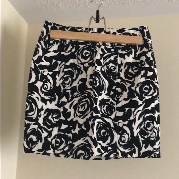 Black and White Floral Print Mini Skirt - Picture 1 of 3